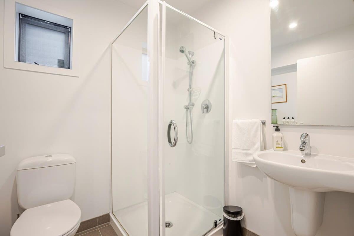 Stylish And Serene Living In Kohimarama Auckland Eksteriør bilde